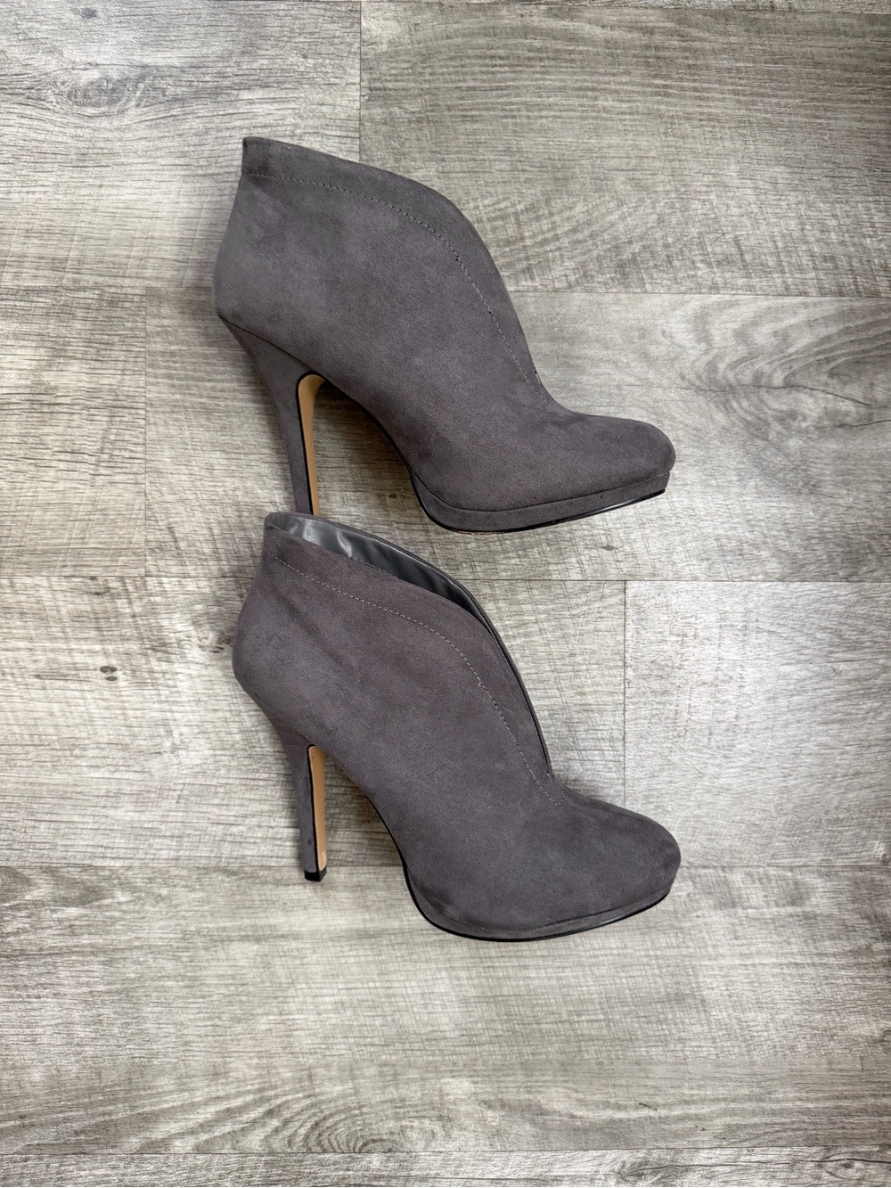 Apt. 9 Gray Suede High-Heel Ankle Booties